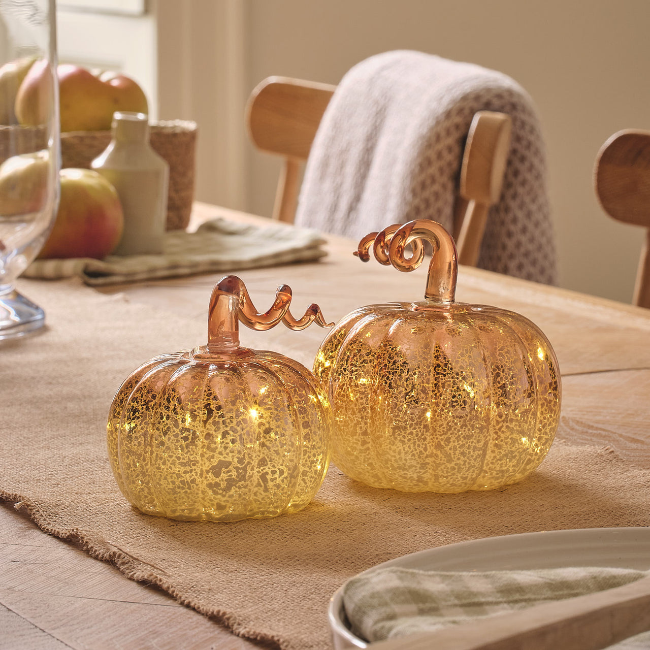 Lot de 2 Citrouilles Lumineuses en Verre Effet Mercure Dégradé avec Tige Spirale