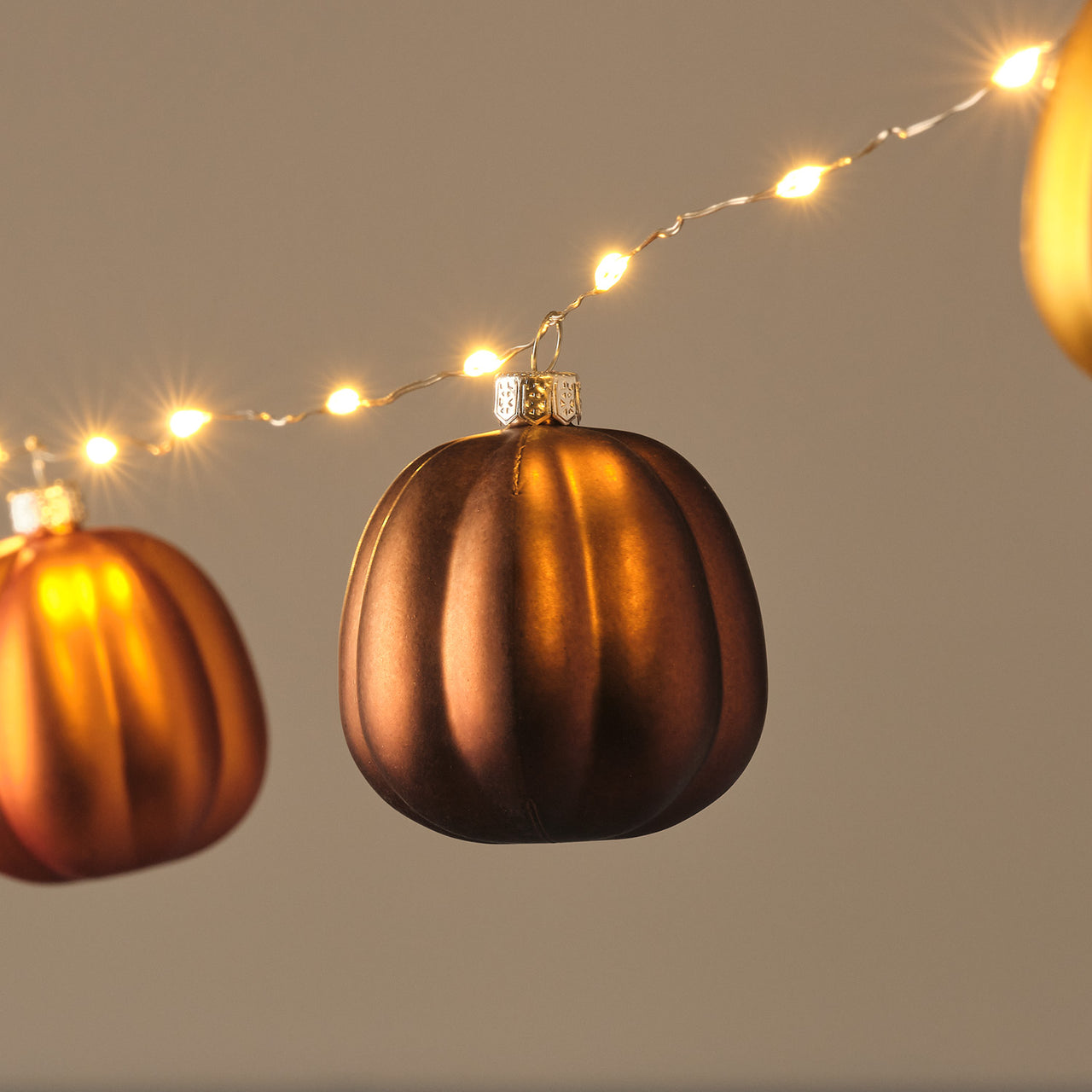 Guirlande Lumineuse Micro LED à 9 Citrouilles Métalliques