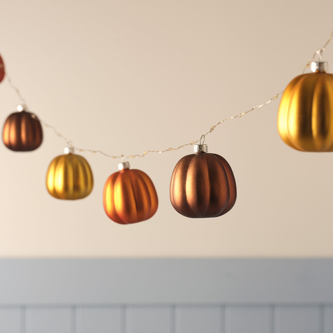 Guirlande Lumineuse Micro LED à 9 Citrouilles Métalliques