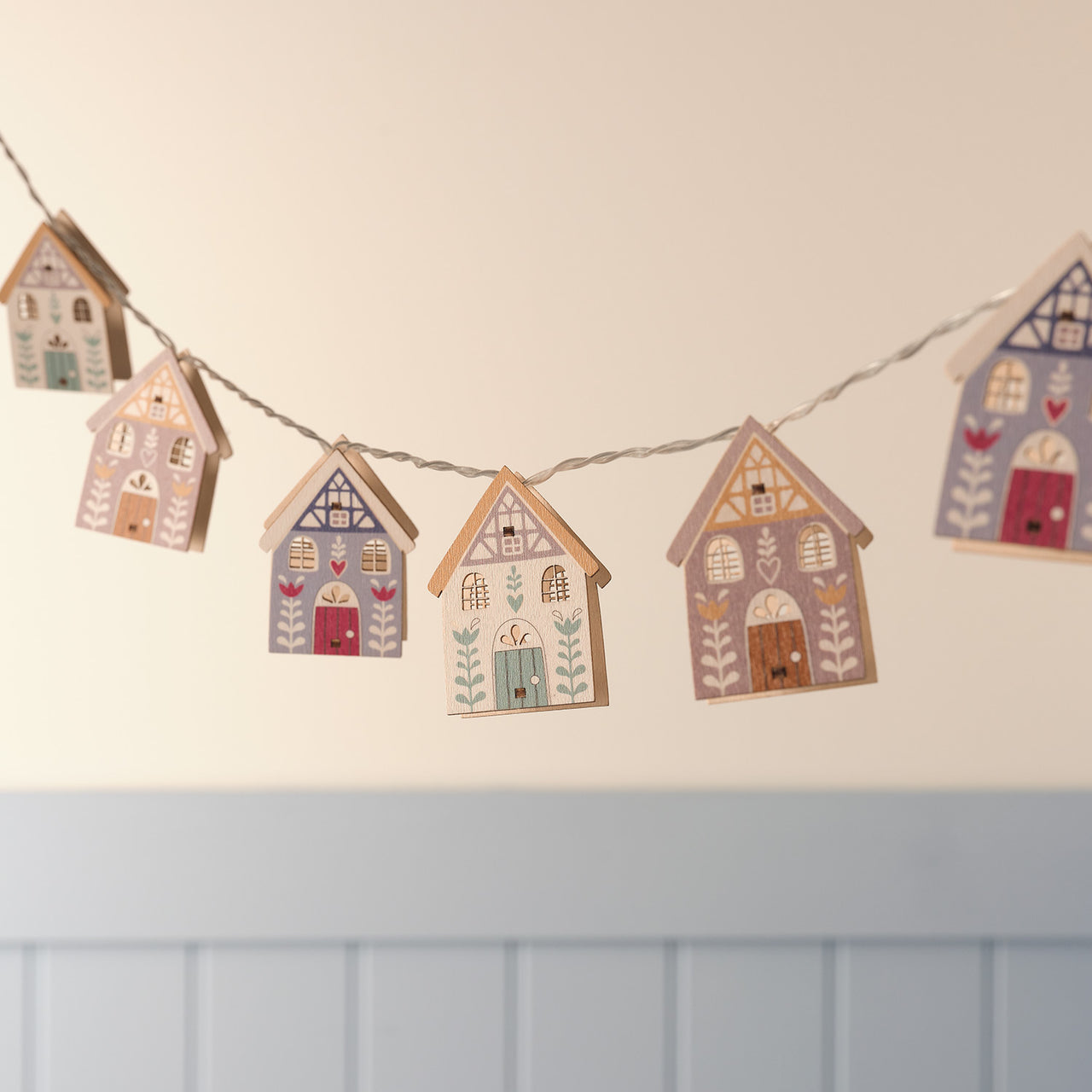 Guirlande Lumineuse à 10 Maisons en Bois Automnales