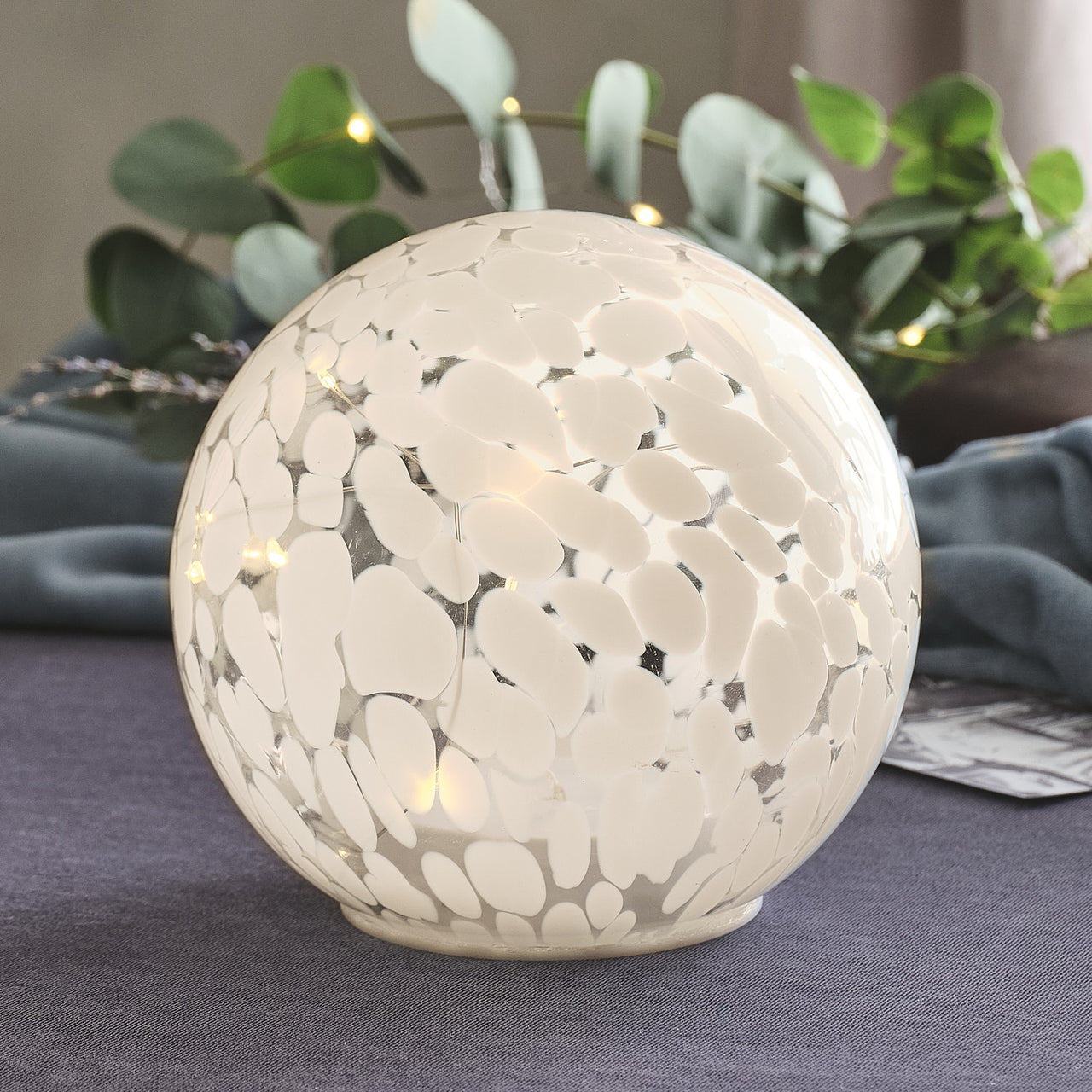 Globe en Verre Confetti Lumineux à LED Blanc Chaud - Grand