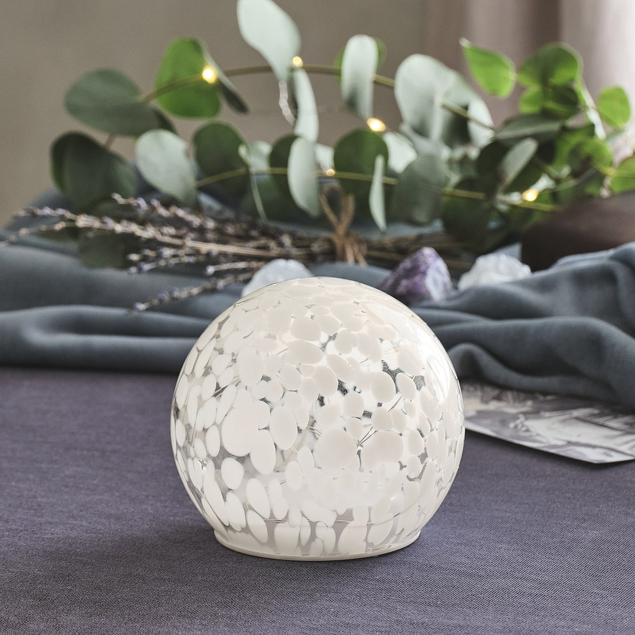 Globe en Verre Confetti Lumineux à LED Blanc Chaud - Standard