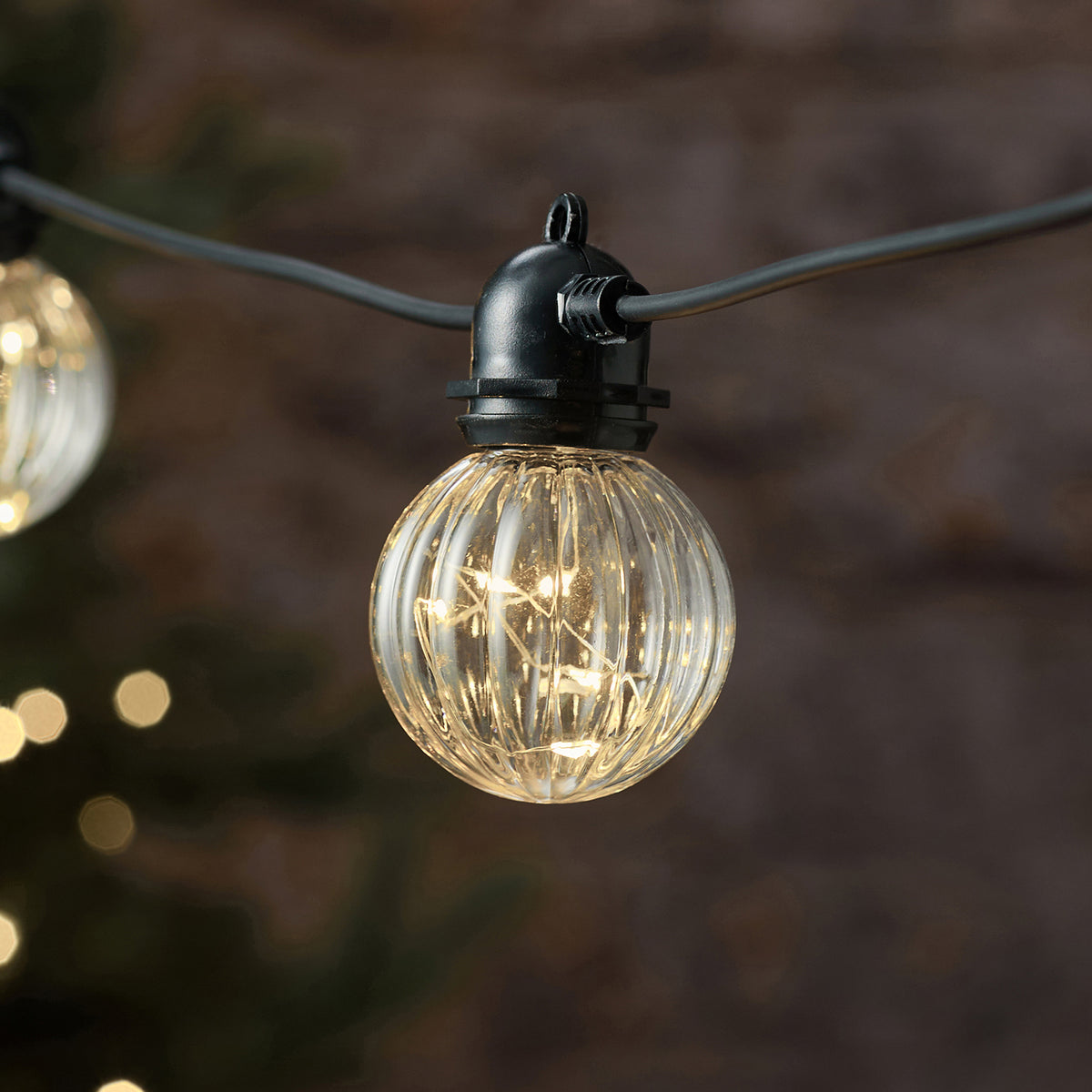 Guirlande Guinguette Micro LED d’Extérieur à 10 Globes Cannelés