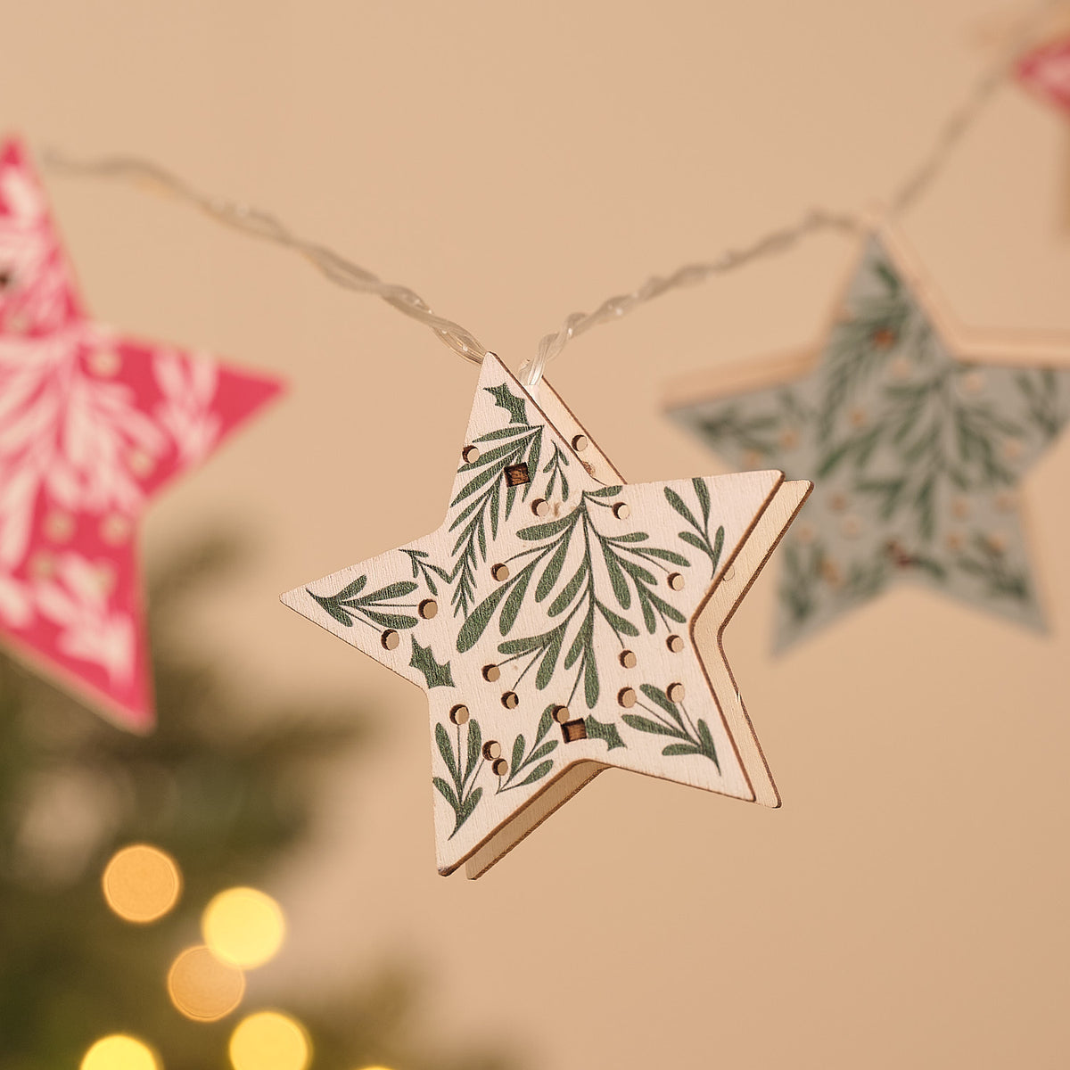 Guirlande Lumineuse à 10 Étoiles en Bois Motif Folk