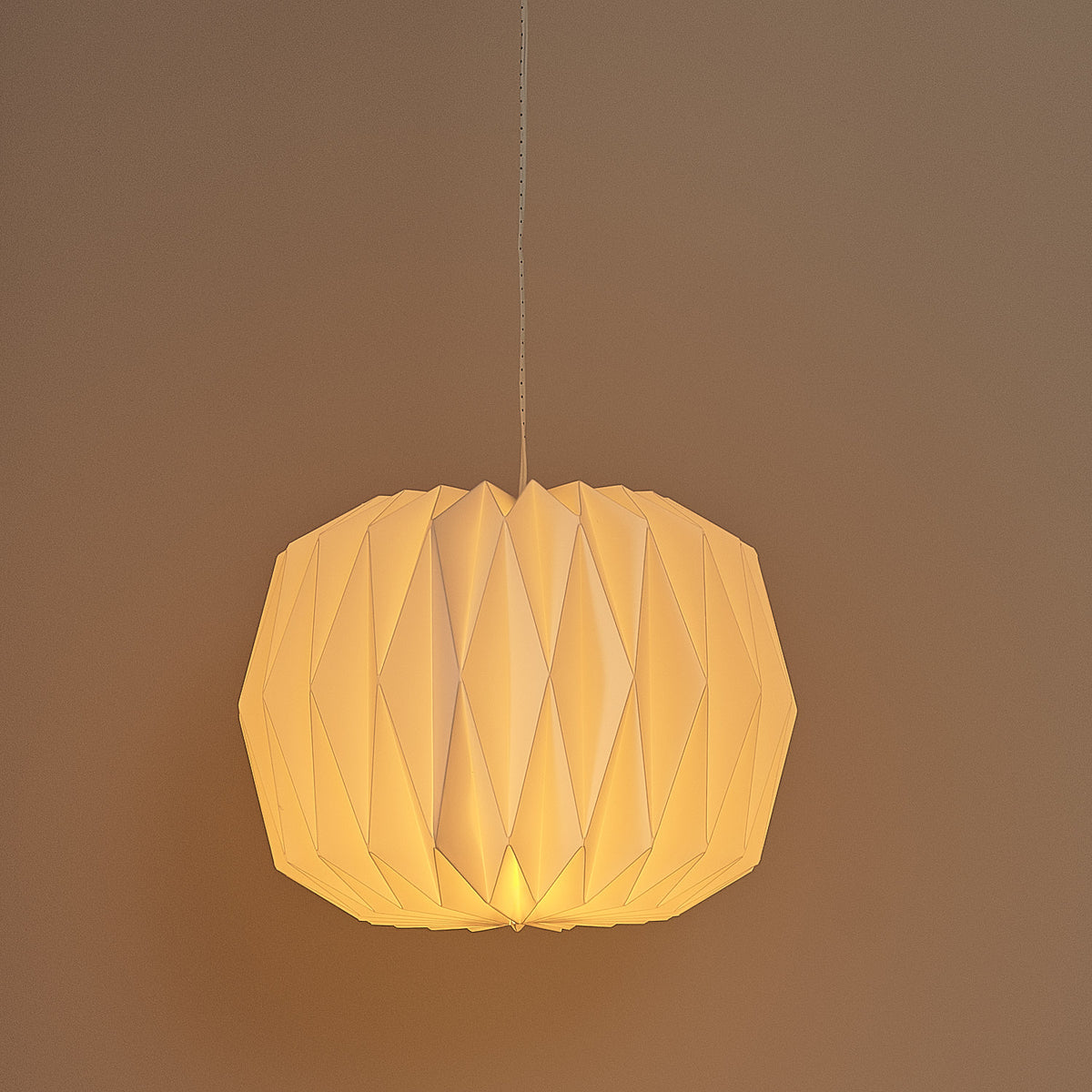 Suspension Lumineuse en Papier d’Extérieur à Piles