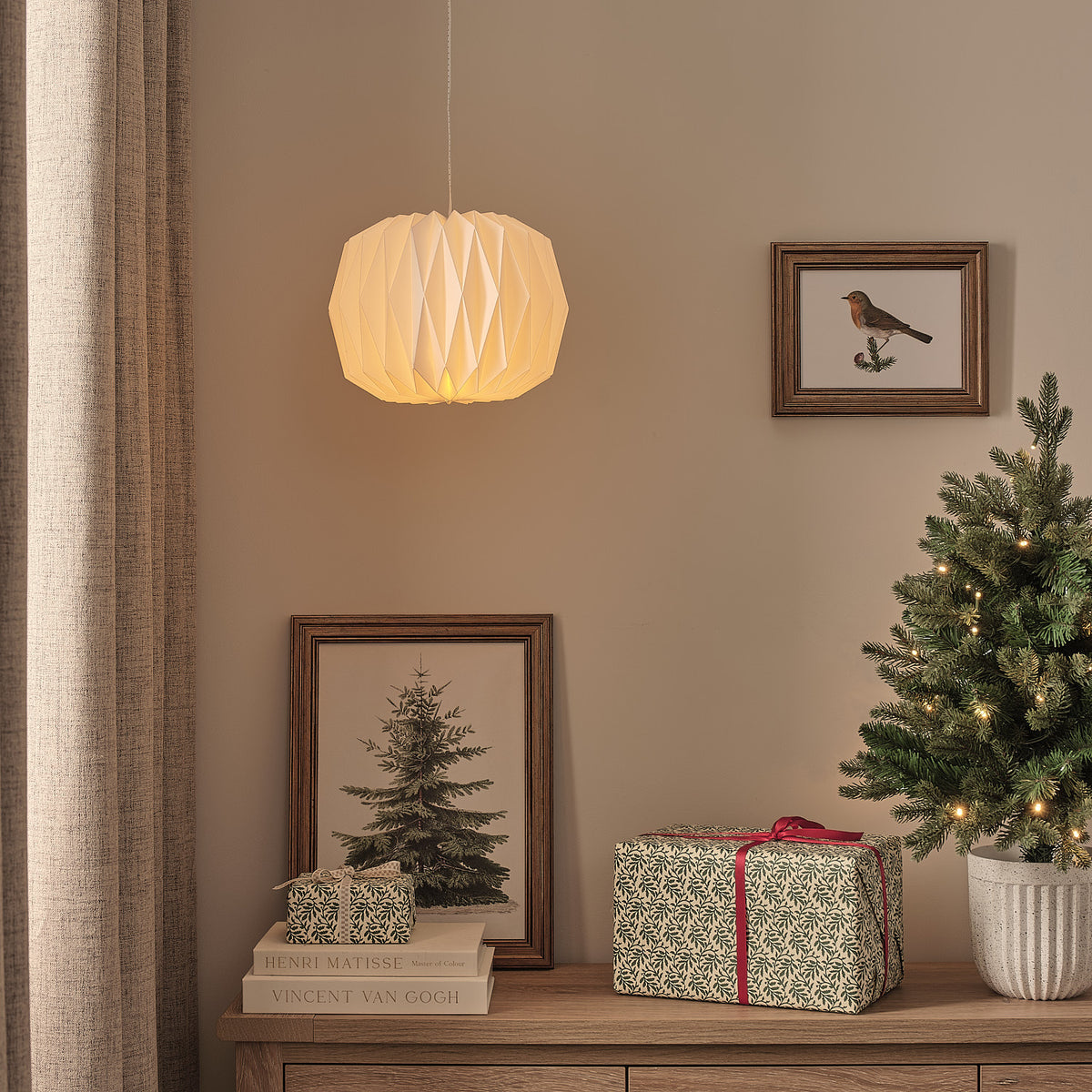Suspension Lumineuse en Papier d’Extérieur à Piles