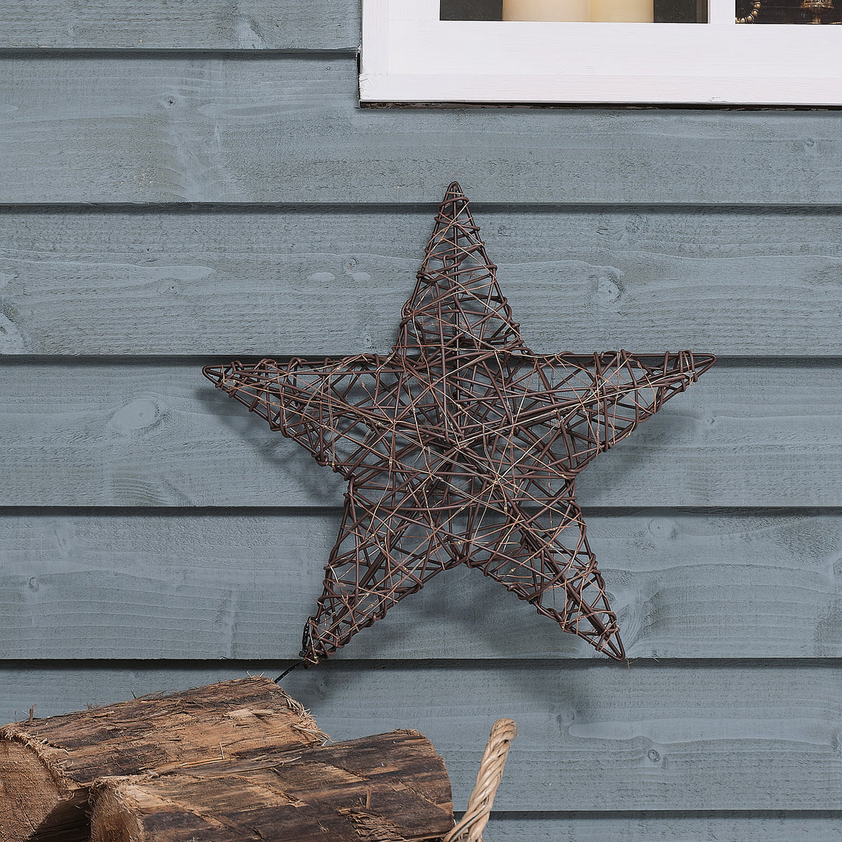 Étoile Lumineuse en Rotin de 40 cm à Suspendre