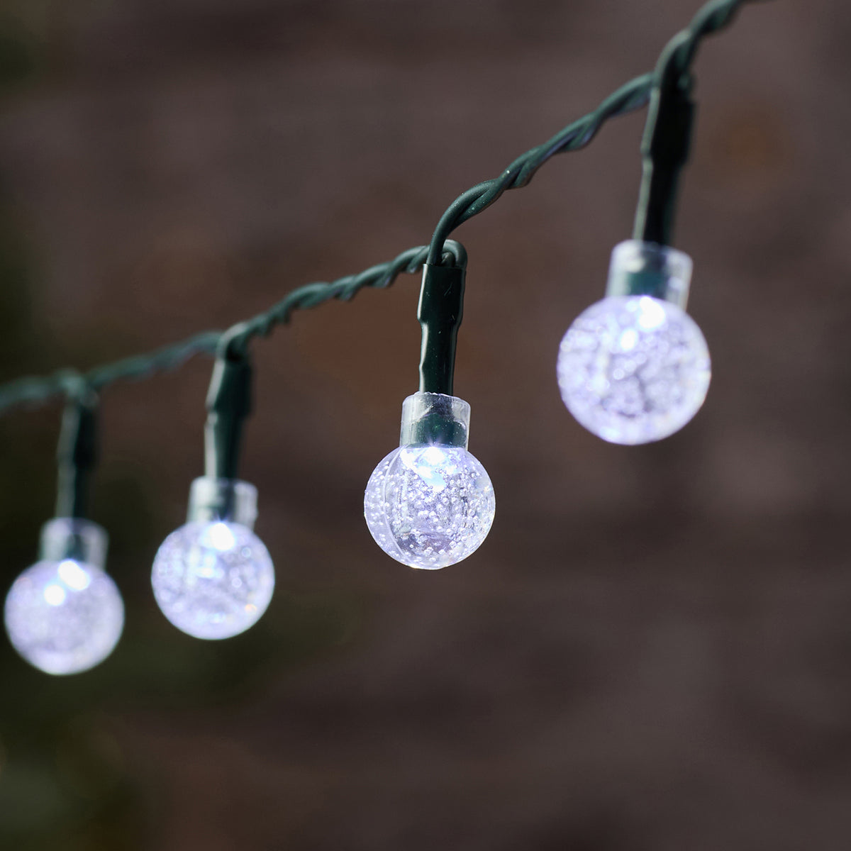 Guirlande Lumineuse d’Extérieur à 50 Baies Bulles Bicolores sur Câble Vert