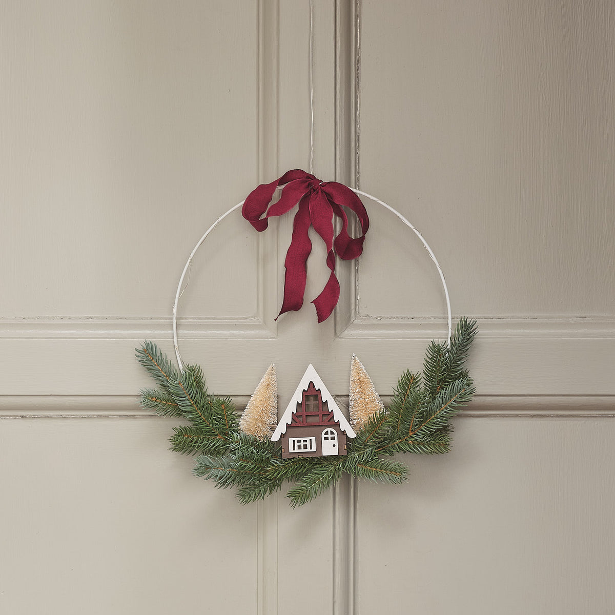 Demi-Couronne Lumineuse de Noël avec Maisons et Sapins
