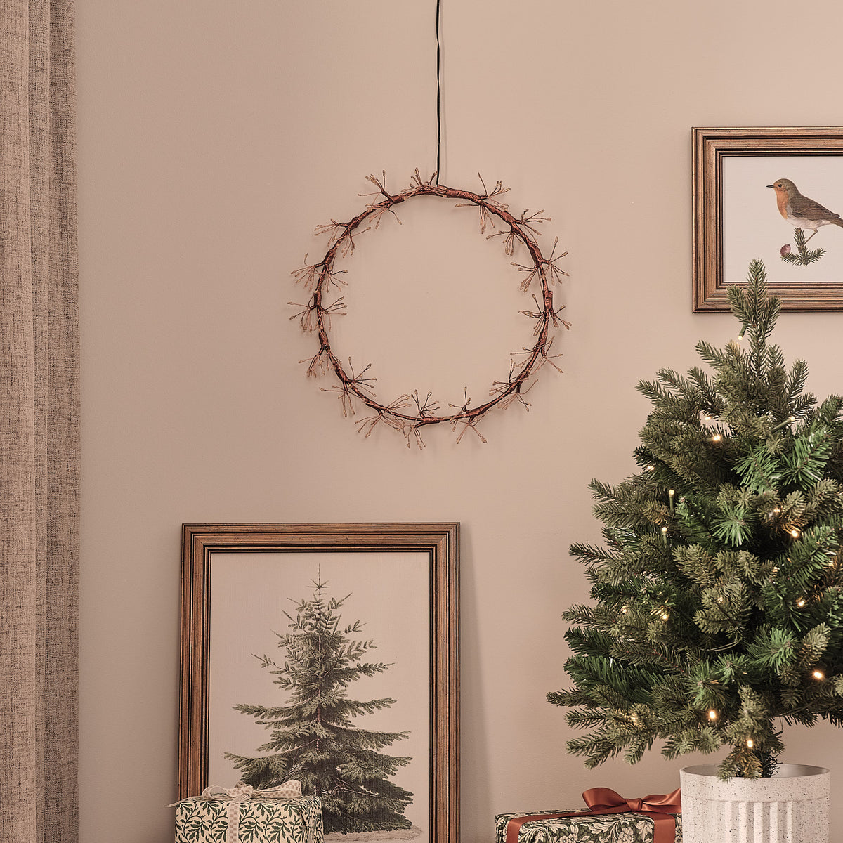 Couronne Lumineuse d’Extérieur Étoile Filante Dorée de 25 cm