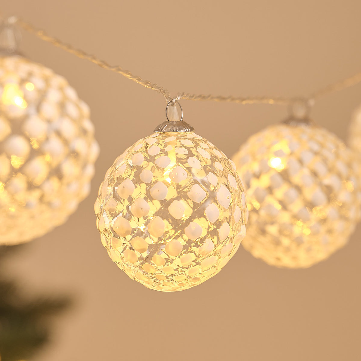 Guirlande Lumineuse à 10 Boules de Neige en Verre Effet Givré