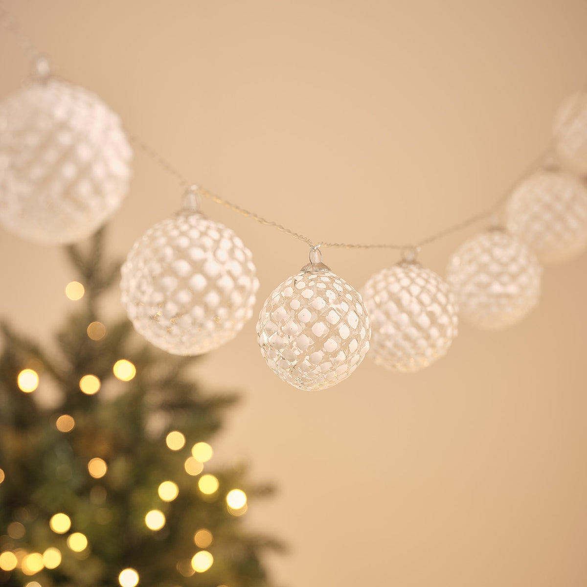 Guirlande Lumineuse à 10 Boules de Neige en Verre Effet Givré