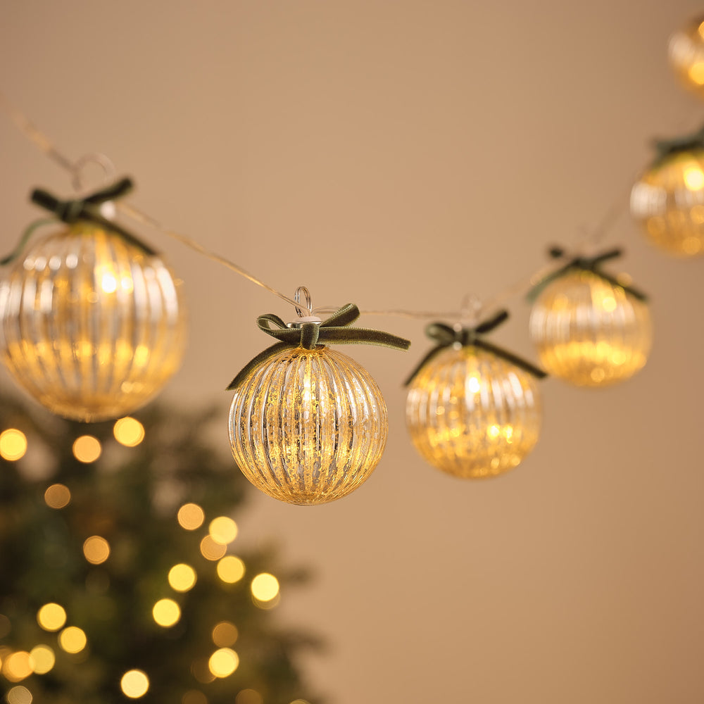 Guirlande Lumineuse à 10 Boules de Noël en Verre Ancien avec Nœud