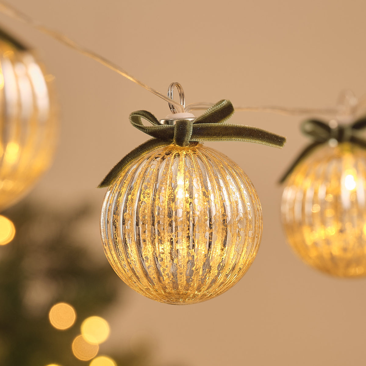 Guirlande Lumineuse à 10 Boules de Noël en Verre Ancien avec Nœud