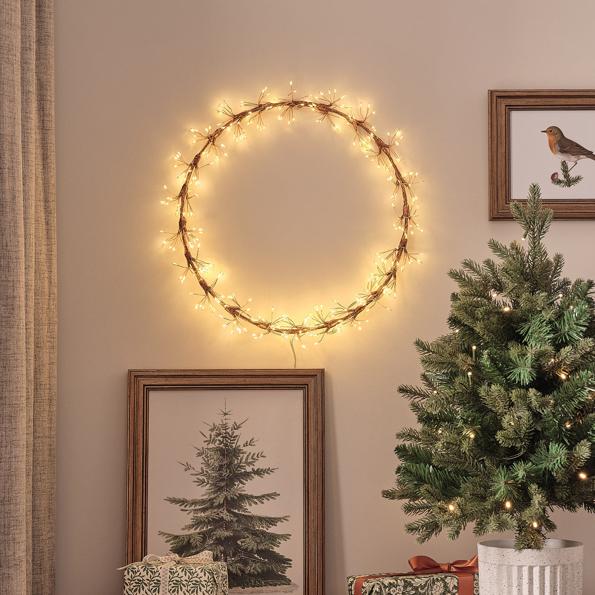 Couronne Lumineuse d’Extérieur Étoile Filante Dorée de 35 cm