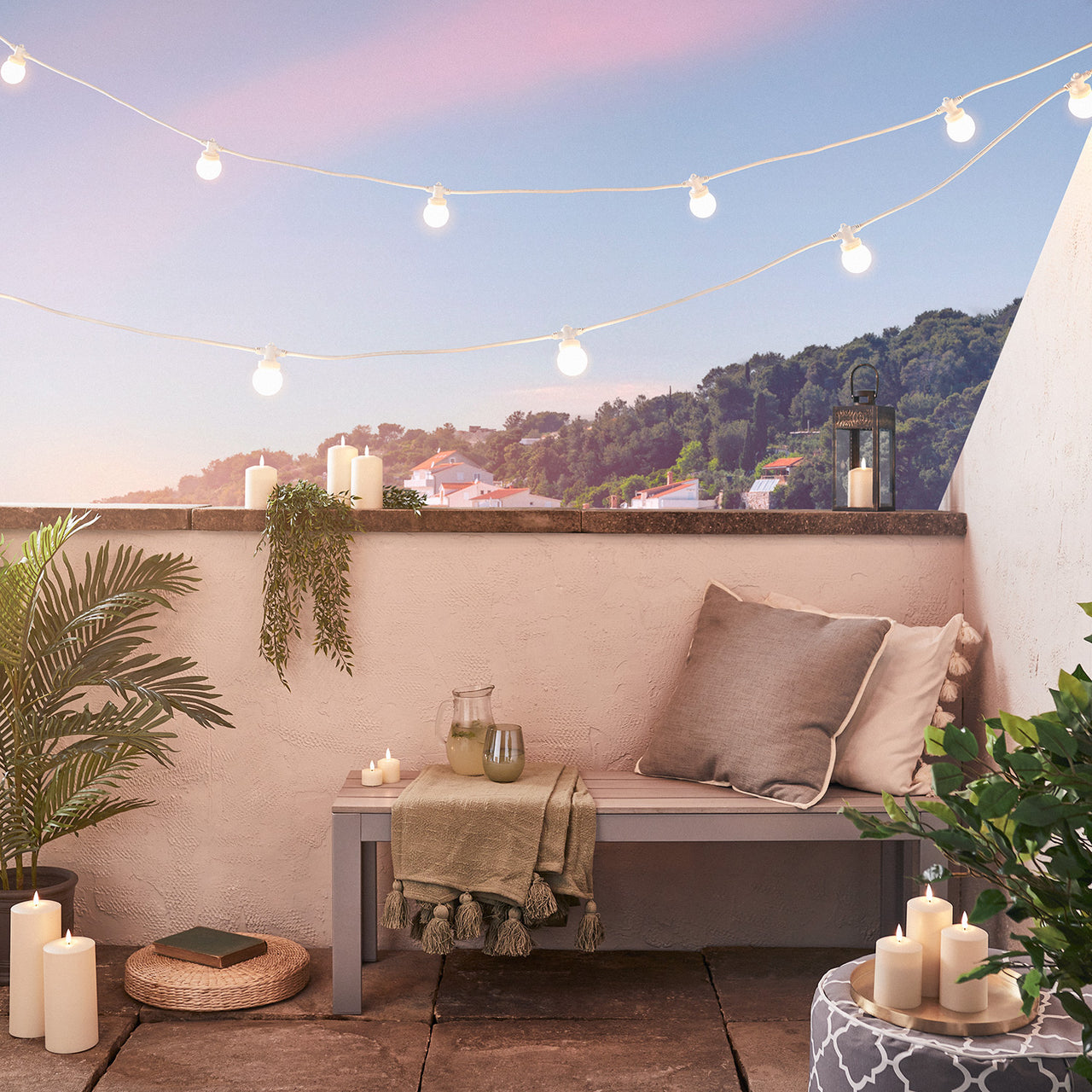 Guirlande Guinguette Pro Connect IP67 de 5m 10 LED Blanc Chaud Câble Blanc Raccordable Ampoules Transparentes