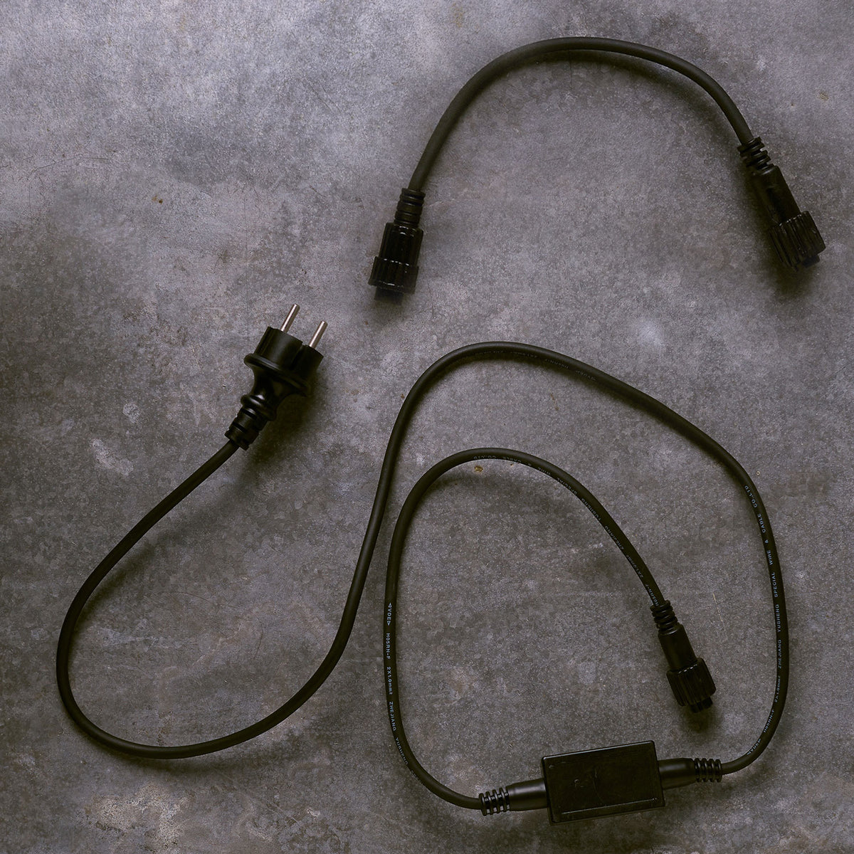 Prise Pro Connect Noire avec Câble convertisseur pour guirlandes IP44