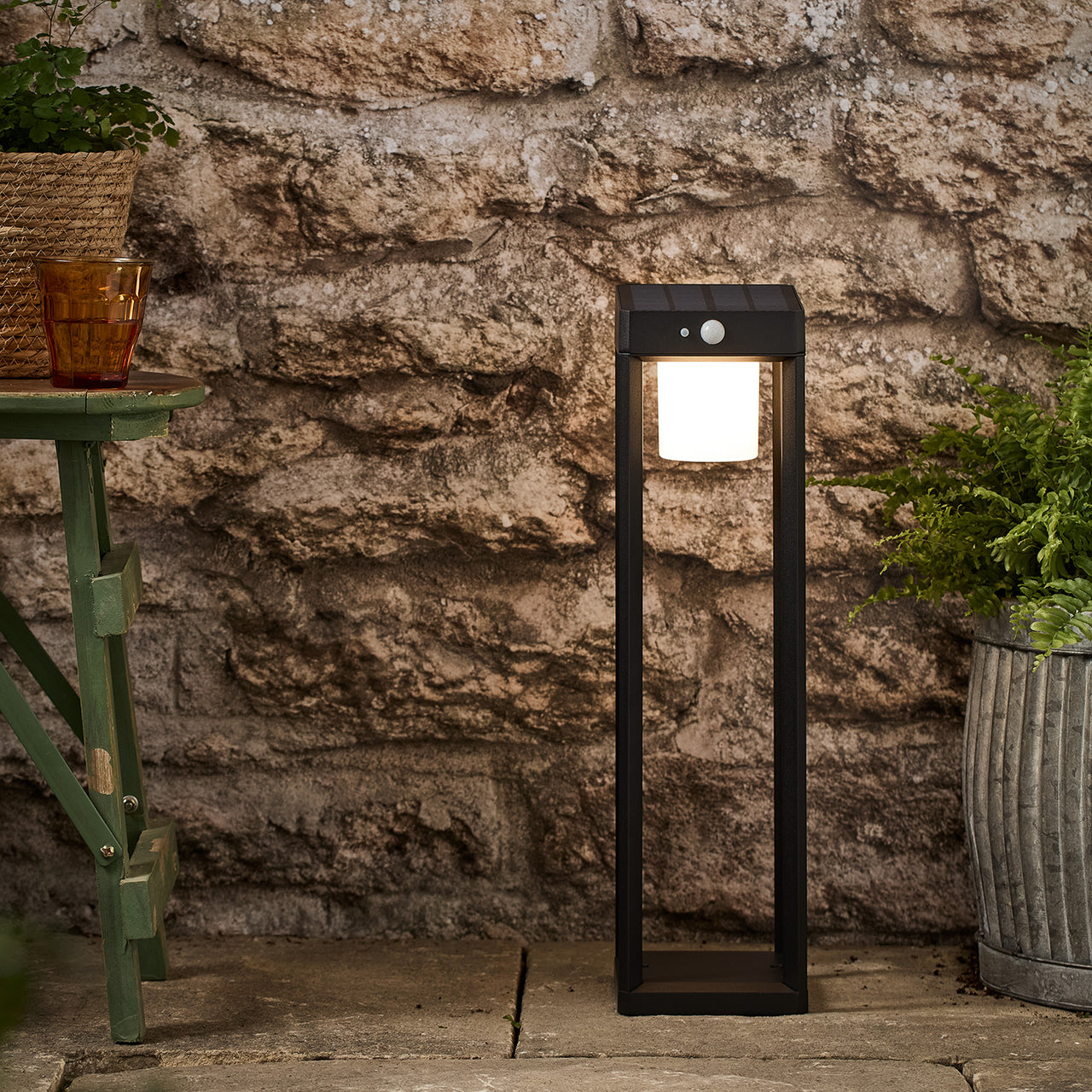 Grande Lanterne Solaire Milan, Noire Classique de 50 cm