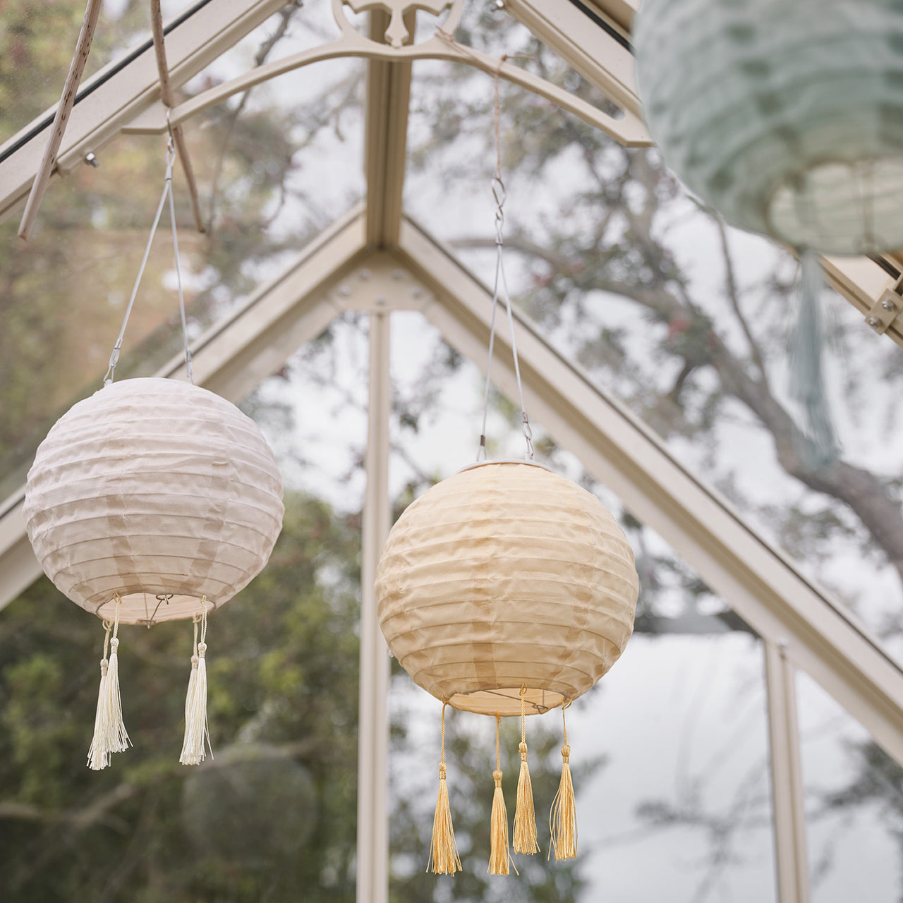 Lot de 3 Lampions Solaires Lucena aux Teintes Printanières