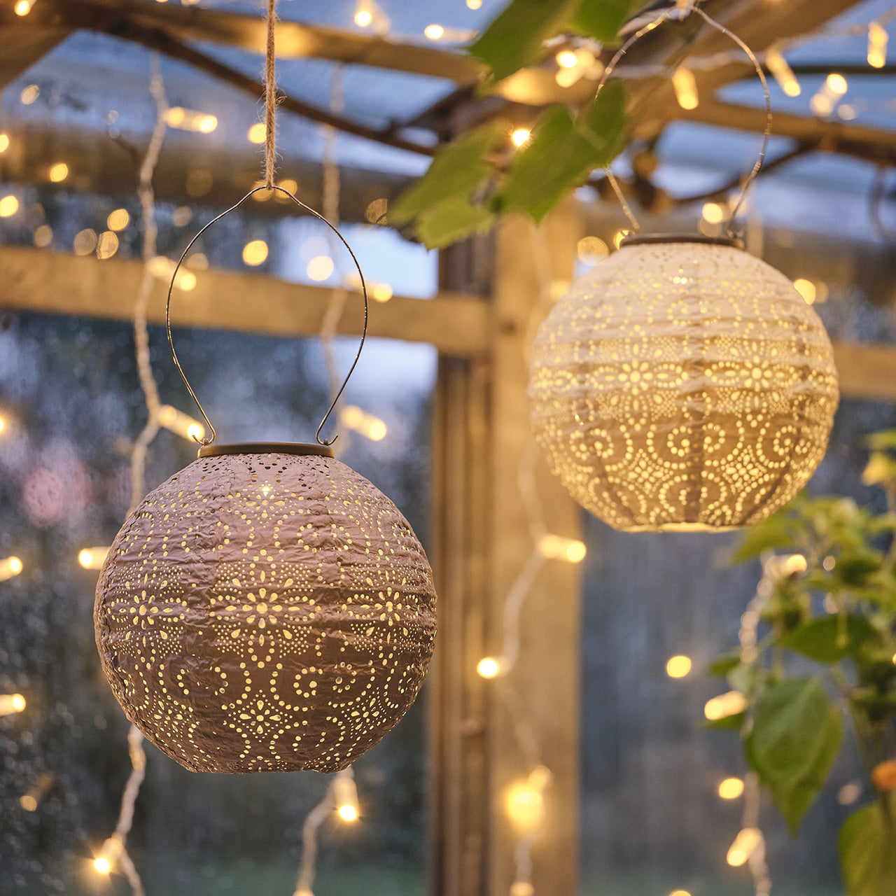 Lampions Solaires Scandinaves en Tyvek