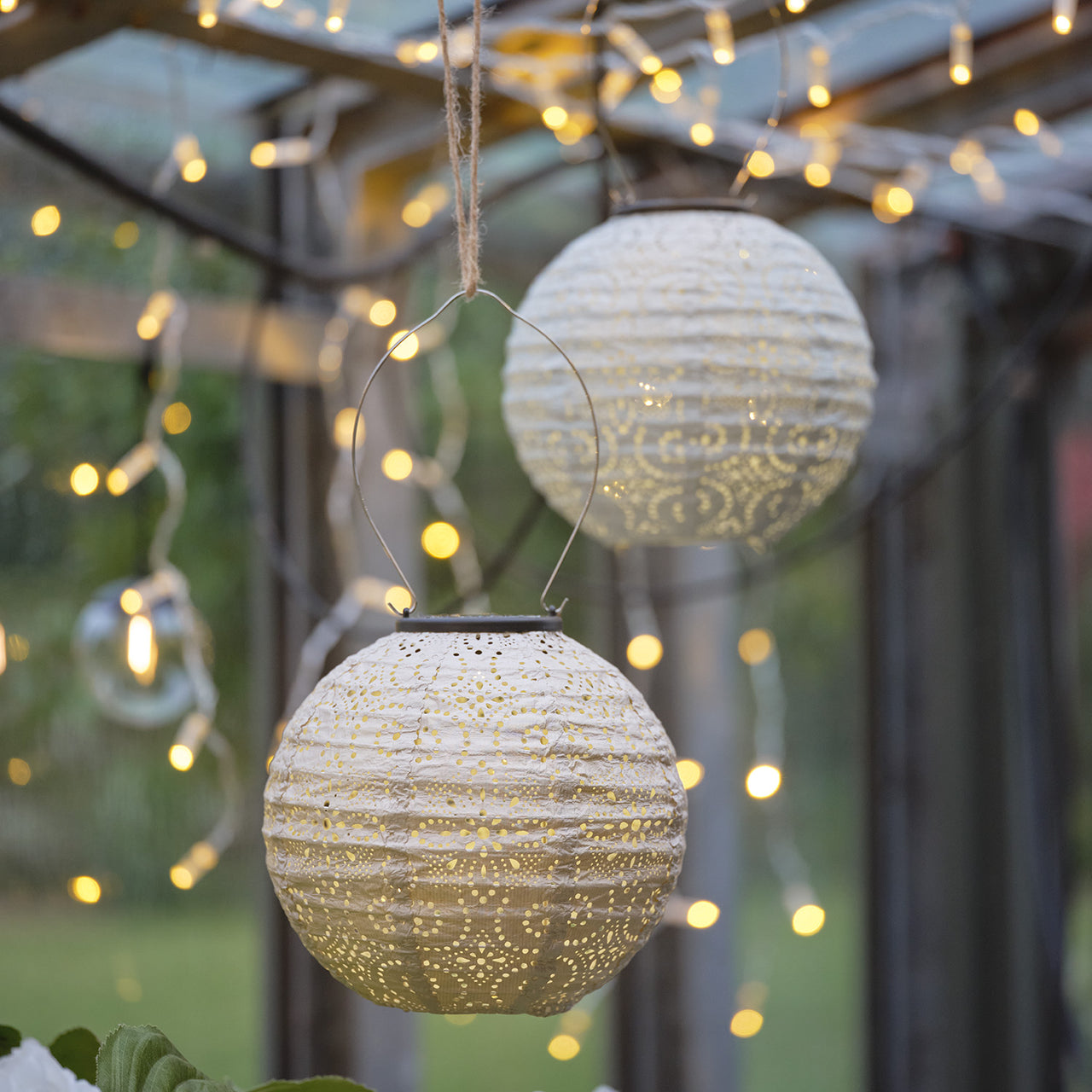 Lampions Solaires Scandinaves en Tyvek