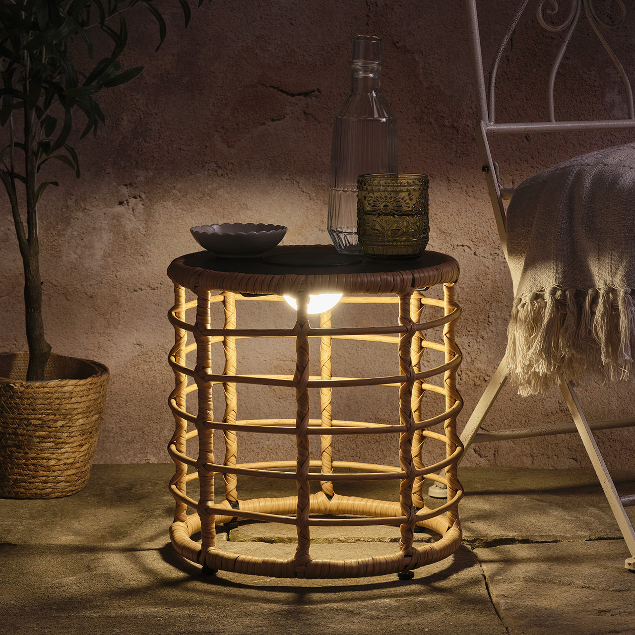 Table d’Appoint Solaire Hygge pour Jardin