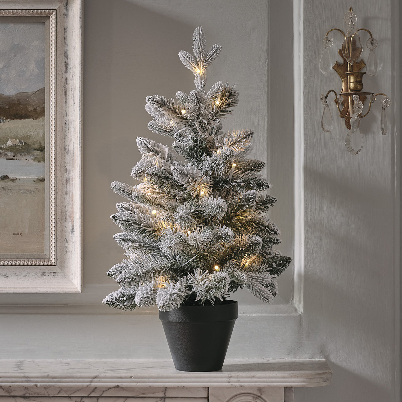 Lot de 2 Sapins Artificiels Enneigés Pré-éclairés de 45 cm et 60 cm