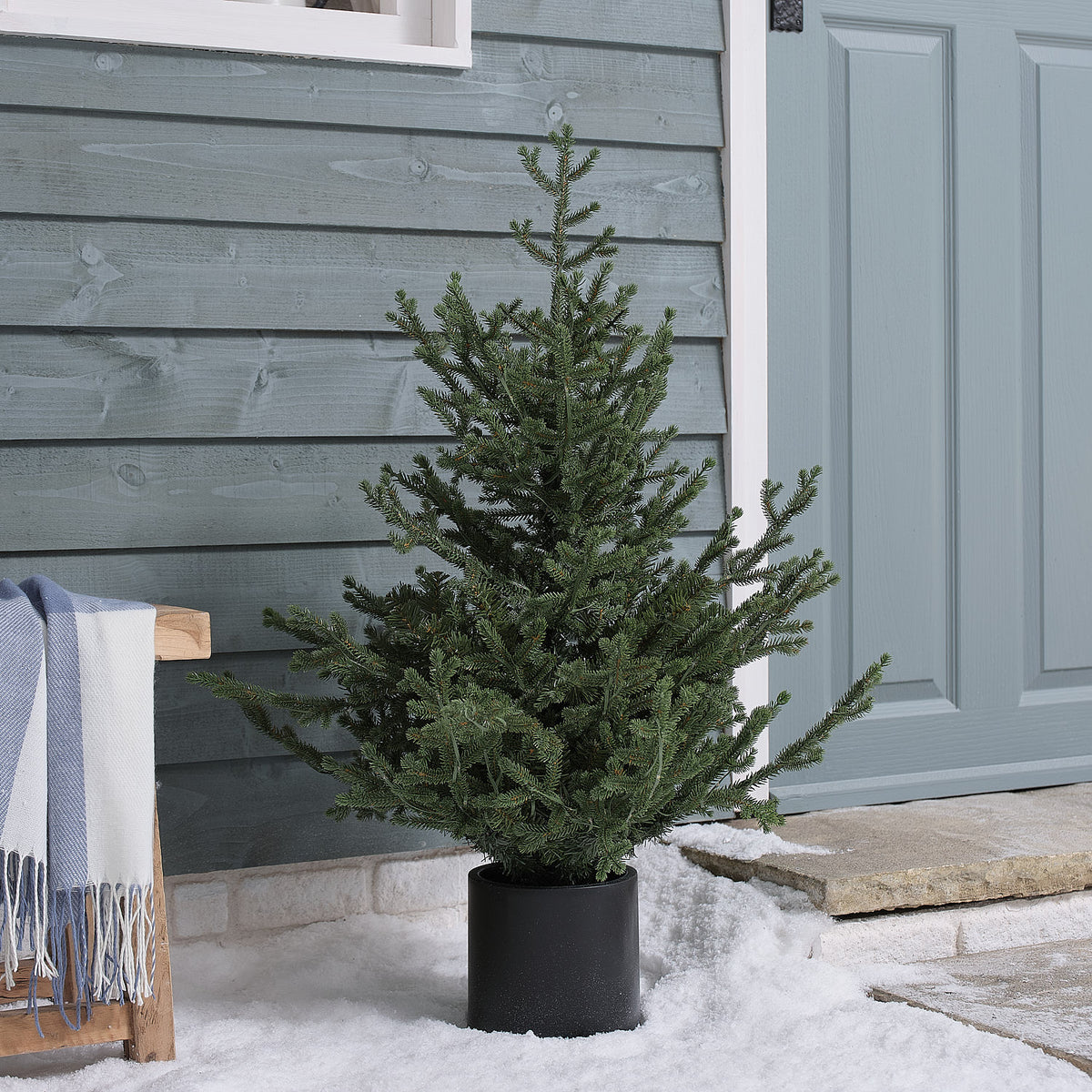 Sapin de Noël d’Extérieur Pré-éclairé en Pot, Feuillage Style Grandis, 90 cm