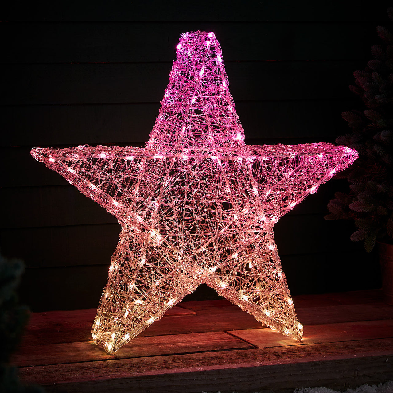 Etoile lumineuse blanche 26 cm à suspendre LIVA - La Fée Caséine Etoile lumineuse blanche 26 cm à suspendre LIVA - La Fée Caséine