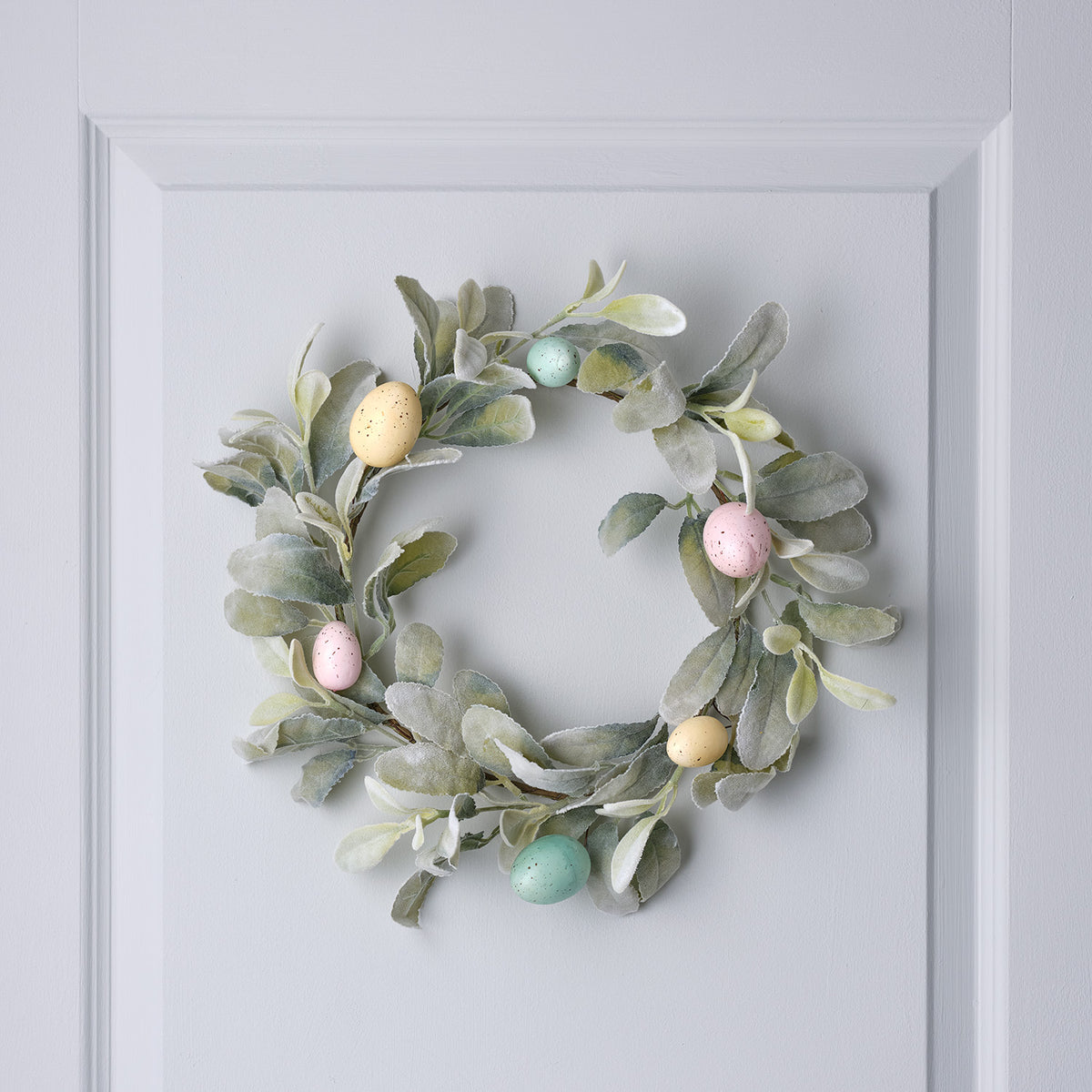 Couronne De Pâques COM-FOUR Avec Œufs Colorés - Déco Table Ou Porte - Diamètre 37cm - Plastique - Printemps