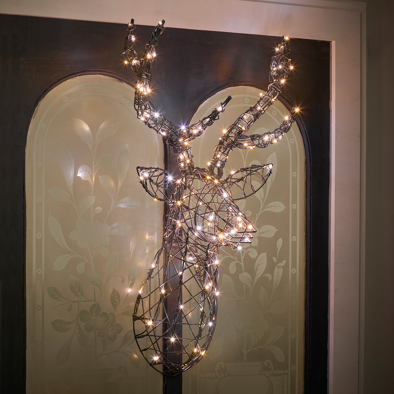 Tête de Cerf Lumineuse Harlow en Rotin 24v