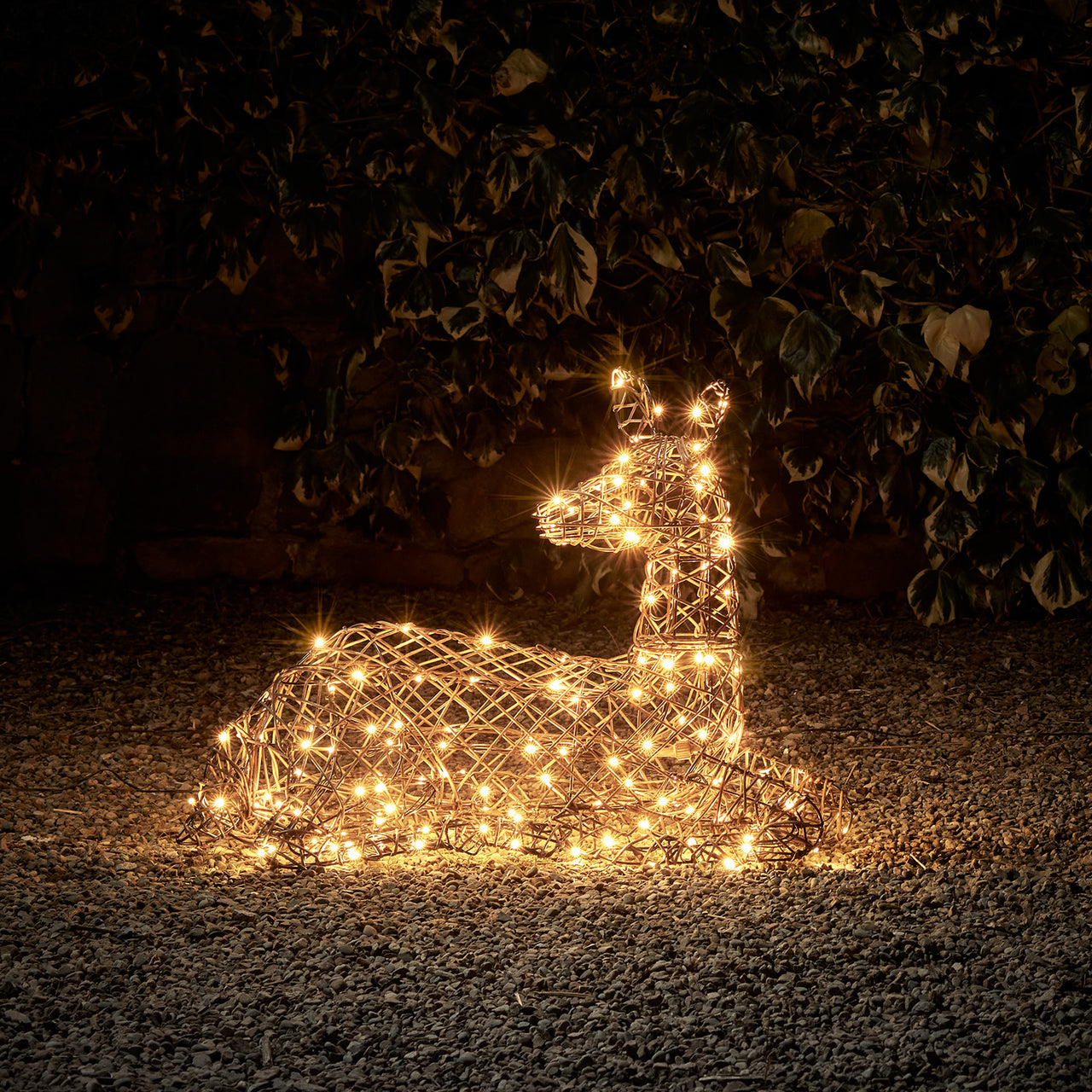 Biche de Noël Lumineux Studley en Rotin, Couchée, 24v