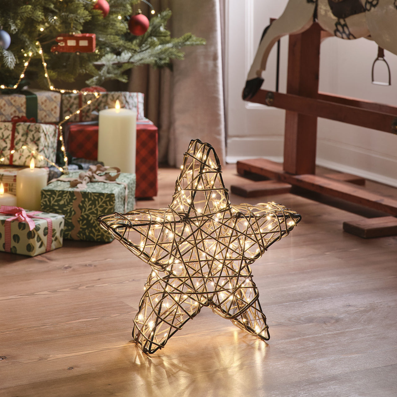 etoile-led-en-rotin-studley-35-cm