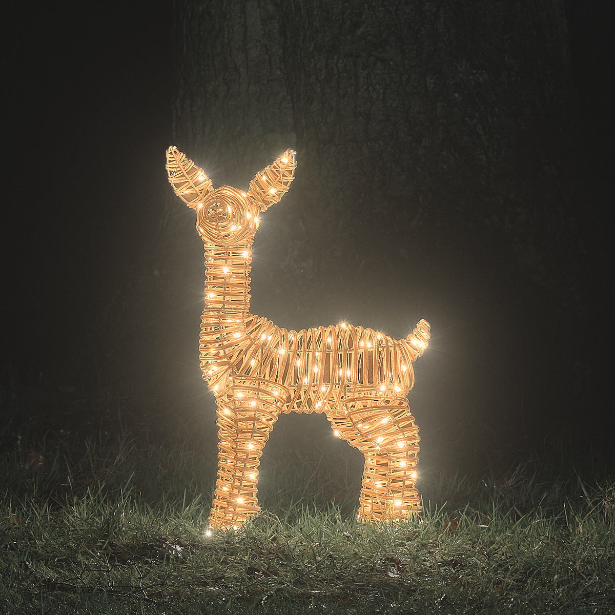 Trio Grande Biche et 2 Faons Lumineux Leyburn en Rotin à LED Bicolores