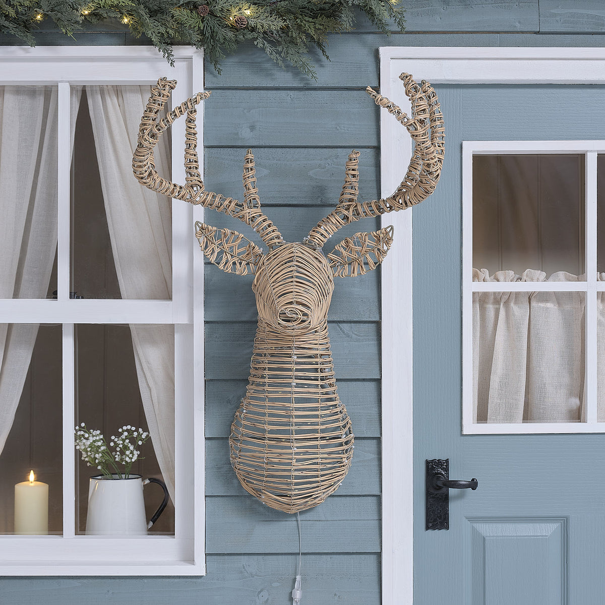 Tête de Cerf Lumineuse Leyburn de 87 cm en Rotin à 230 LED Bicolores