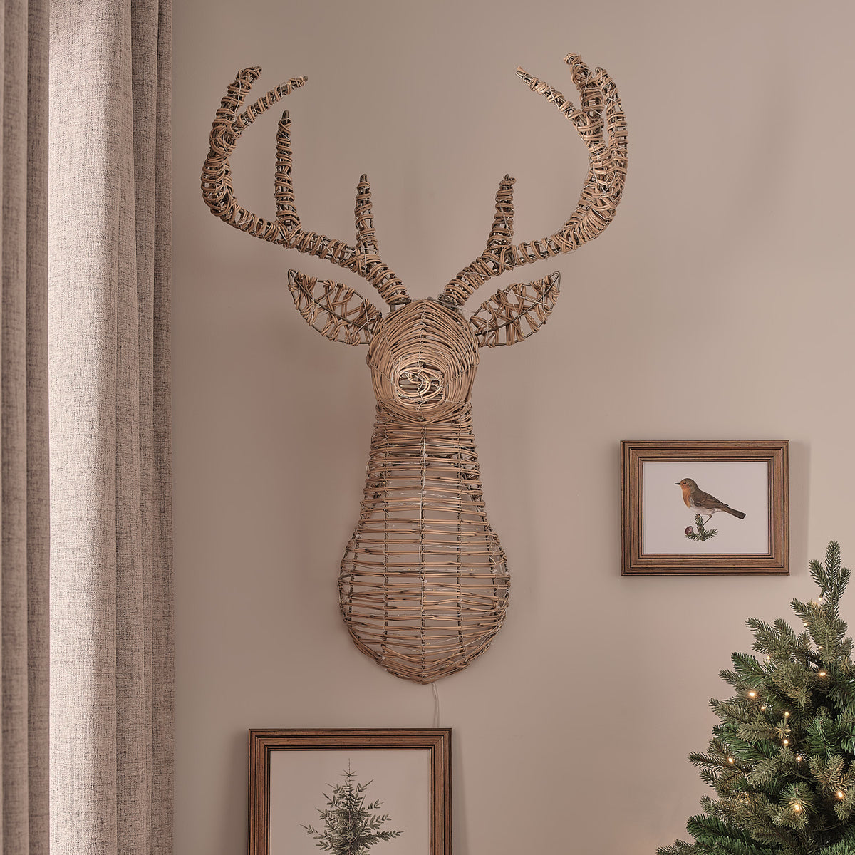 Tête de Cerf Lumineuse Leyburn de 87 cm en Rotin à 230 LED Bicolores