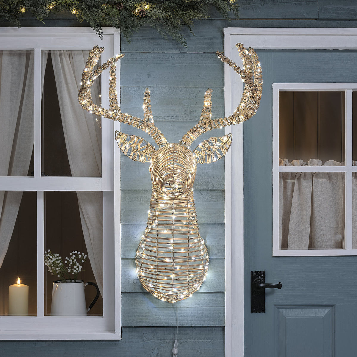 Tête de Cerf Lumineuse Leyburn de 87 cm en Rotin à 230 LED Bicolores