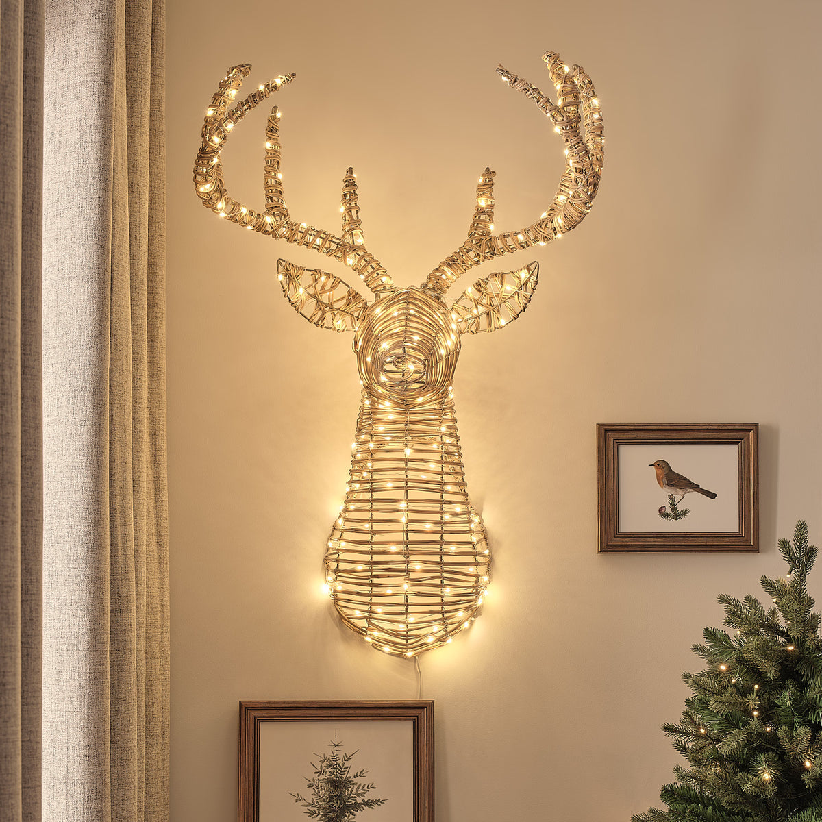 Tête de Cerf Lumineuse Leyburn de 87 cm en Rotin à 230 LED Bicolores