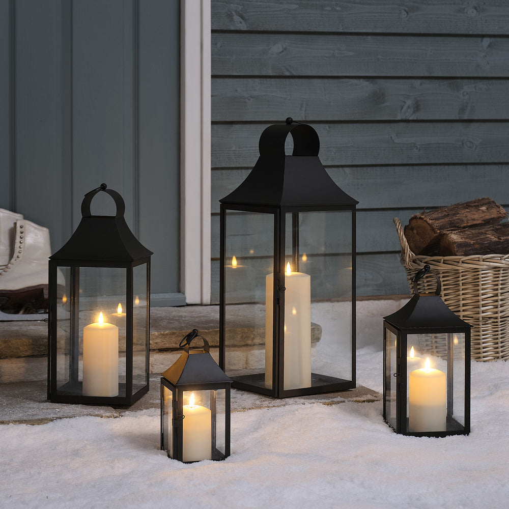Lot de 4 Lanternes de Jardin Albury avec Bougies TruGlow® et Télécommande