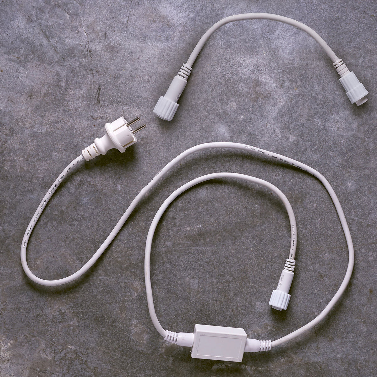 Prise Pro Connect Blanche avec Câble convertisseur pour guirlandes IP44