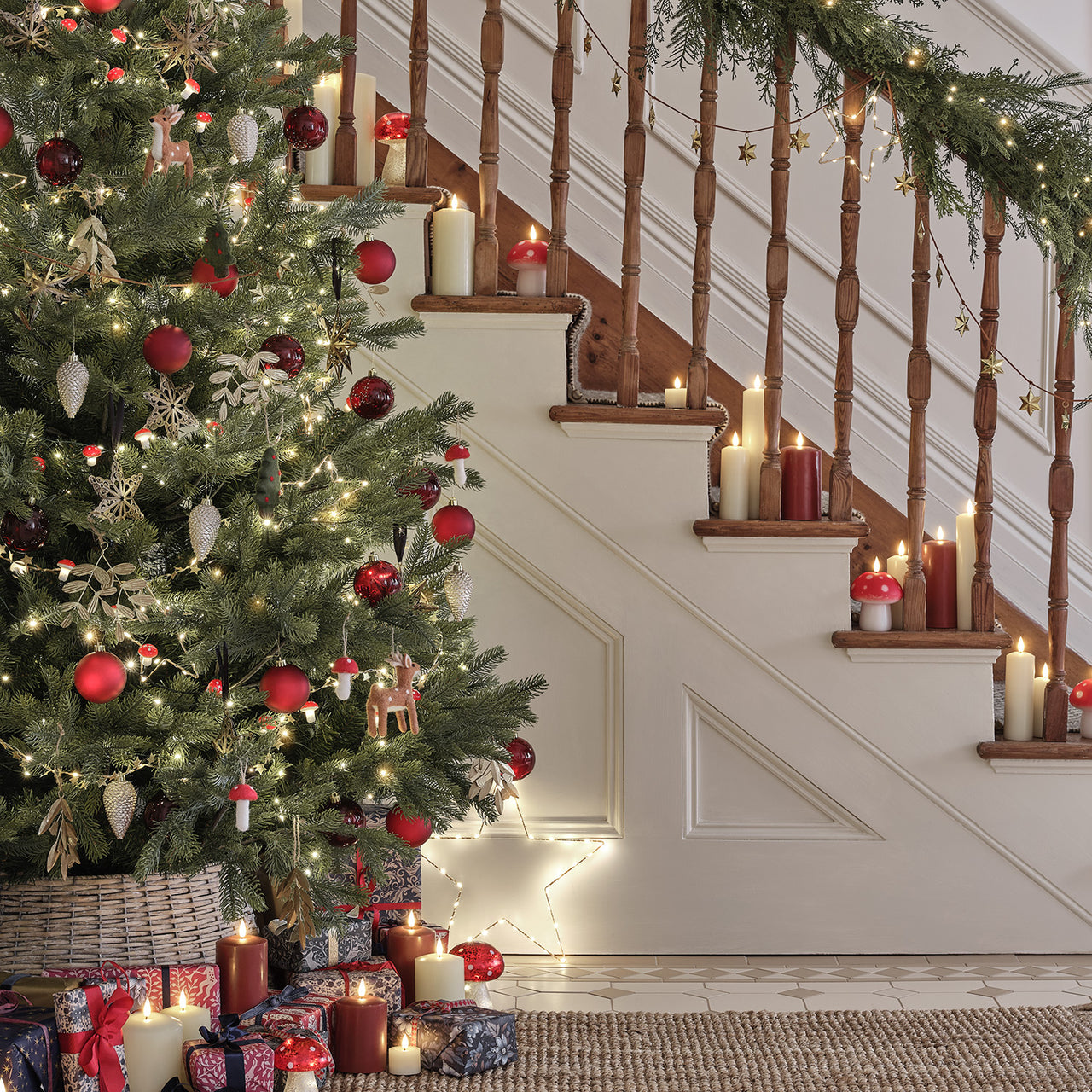 Lot de 6 Décorations de Sapin de Noël en forme de Pomme de Pin Dorée