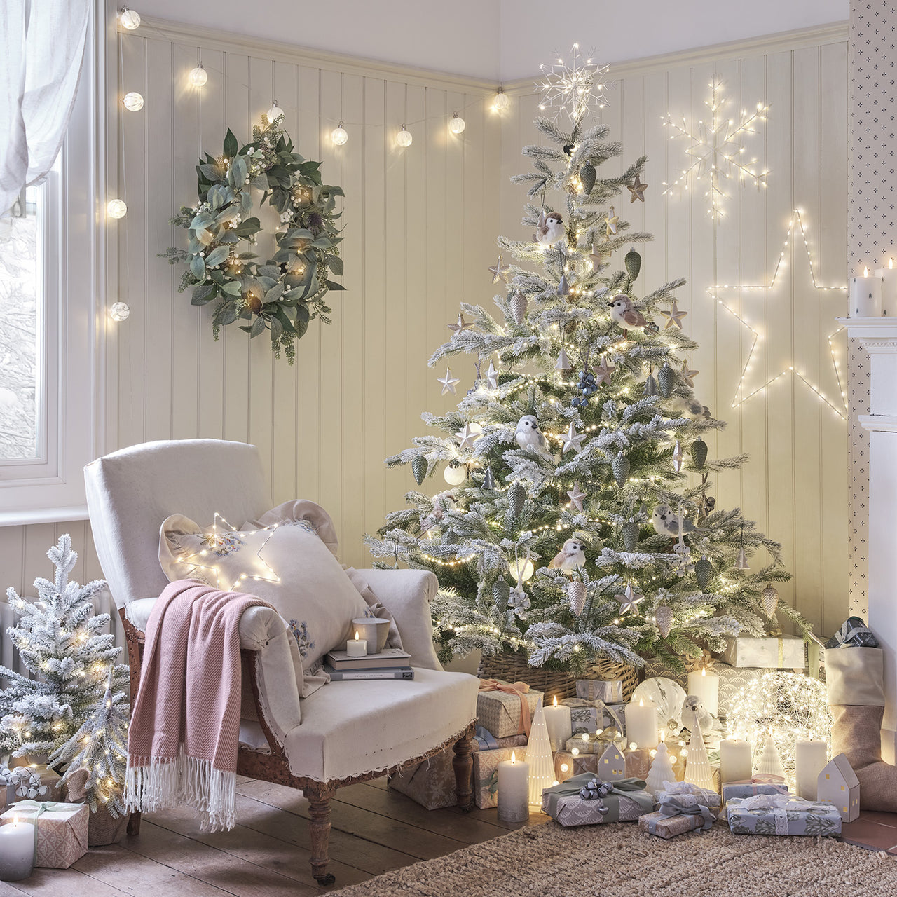 Lot de 6 Décorations de Sapin de Noël en forme de Pomme de Pin Dorée