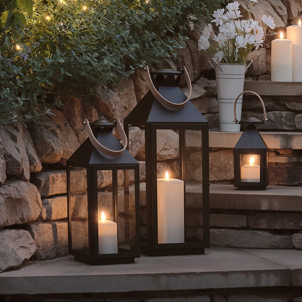 Trio de Lanternes Brixham à Anse en Cuir avec Bougies LED TruGlow®
