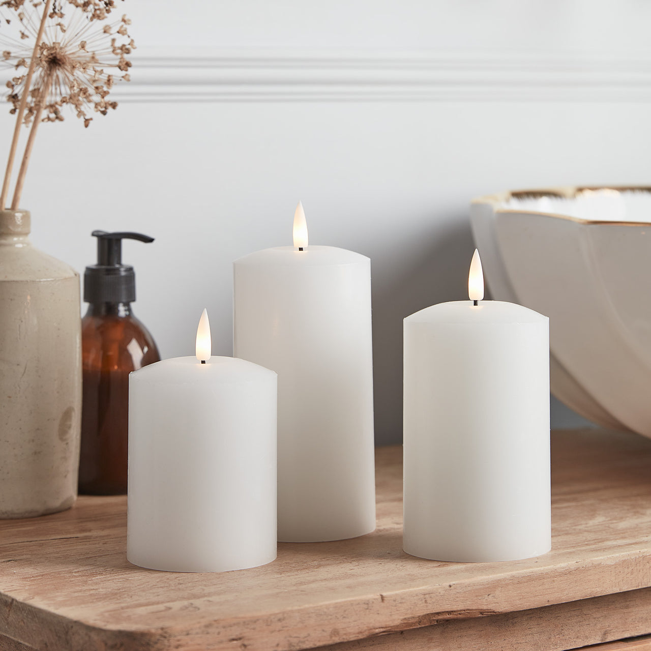3 Bougies Piliers TruGlow® Blanches avec Télécommande