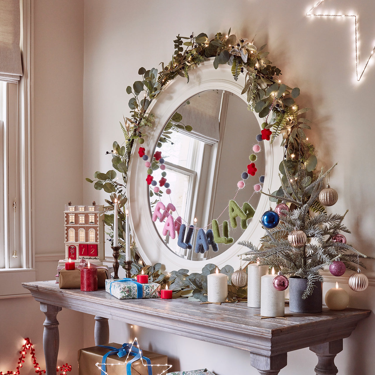 Lot Guirlande de Noël avec Baies Bleues d'1,50 m et Micro LED