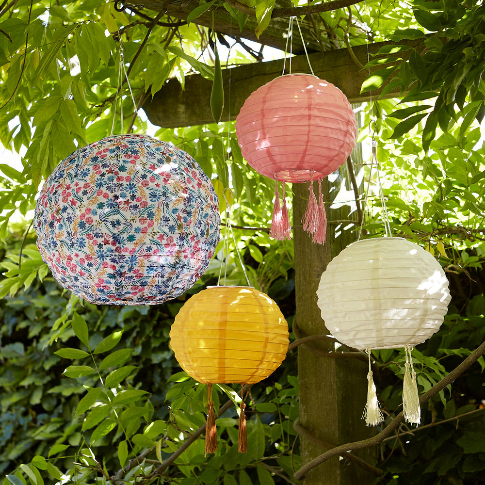 Lot de 3 Lampions Solaires à Pampilles et un Lampion Solaire