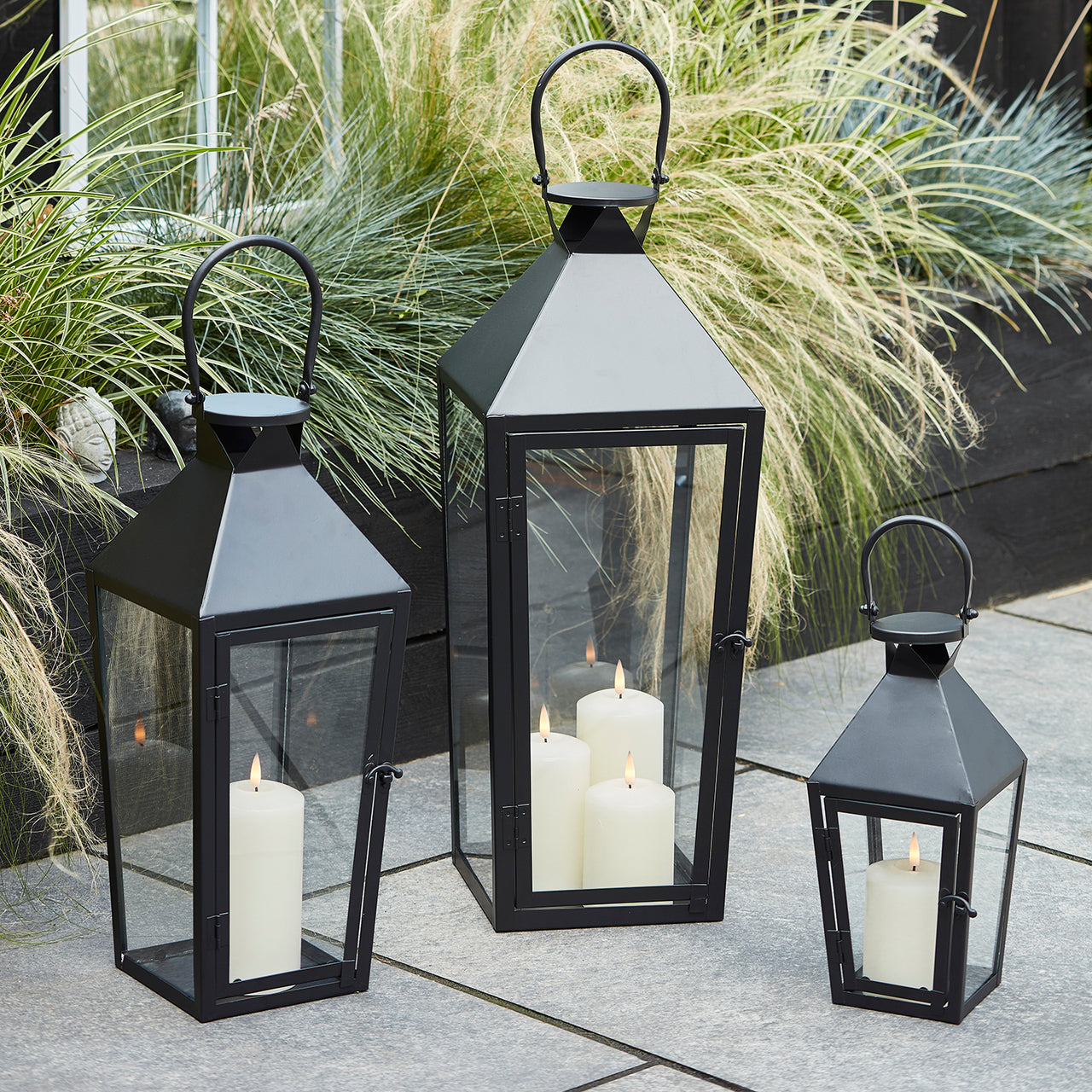 Lanterne Extérieure Noire Cairns avec Bougie TruGlow®