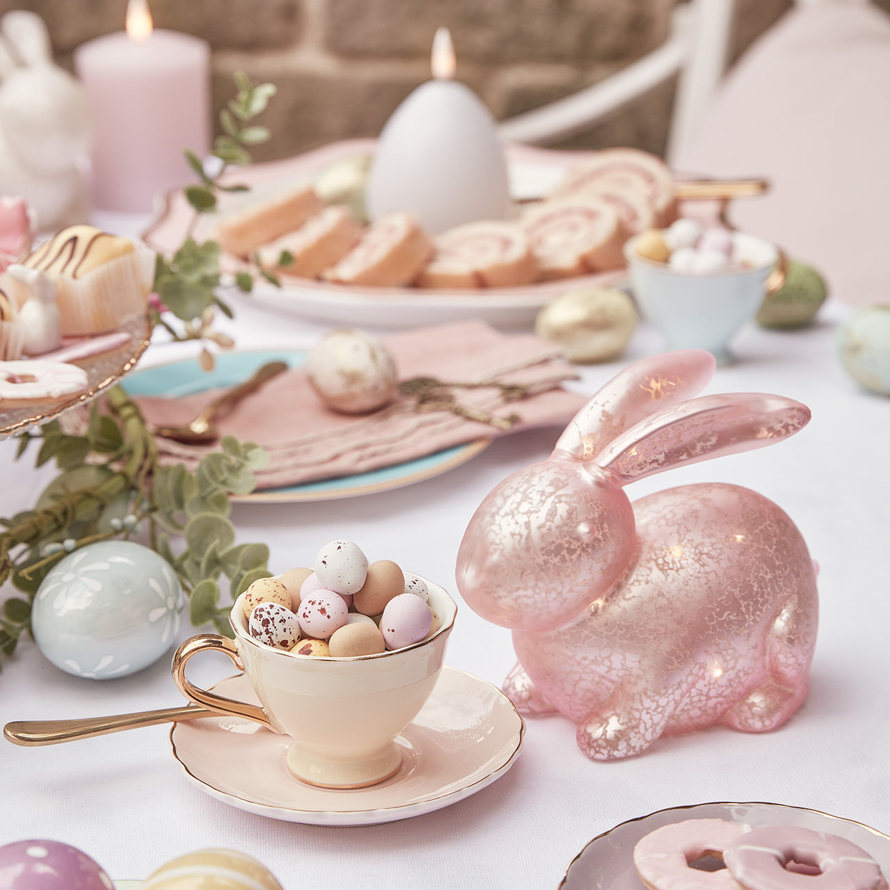 Lot de 2 Décos de Pâques, Lapins Lumineux Roses en Verre Moucheté
