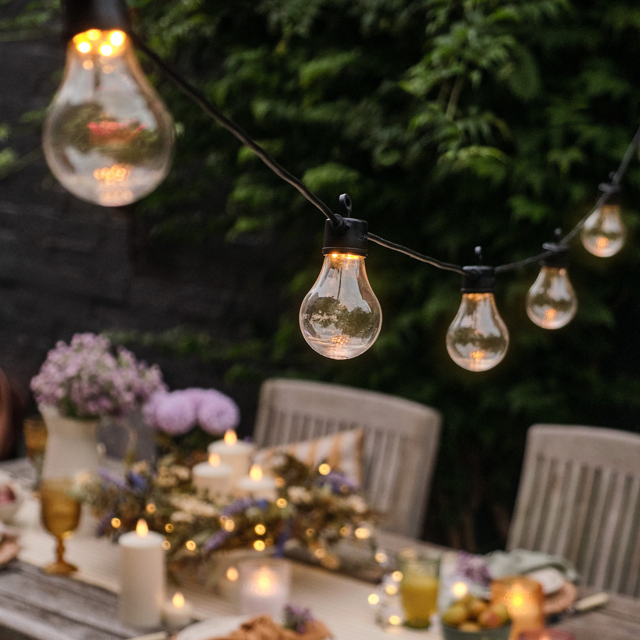 Guirlande Guinguette Core Connect 30 m 60 Ampoules Blanc Chaud Câble Noir Raccordable