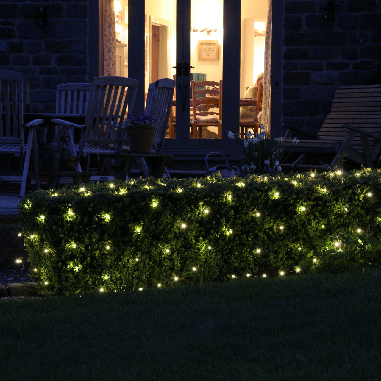 Filet Lumineux Raccordable 140 LED Blanc Chaud 2 x 2m